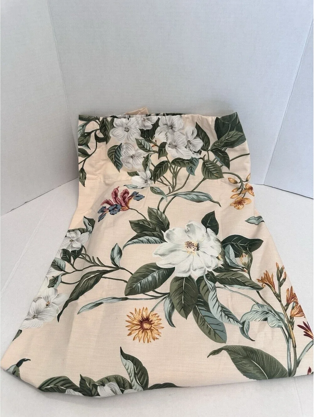 2pcs Waverly Williamsburg Garden Magnolia Lined Curtain Panels 80x84”